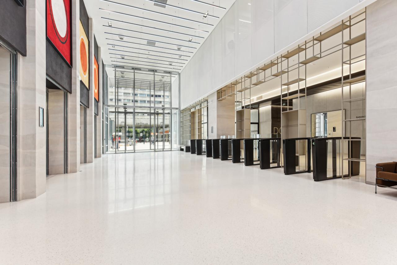 Bureau La Défense 13107m² Location bureau Courbevoie Hauts-de-Seine OLBUR2100316 2